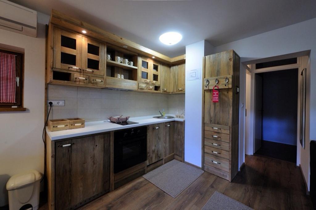 Apartment Drvena Kuca Mreznica Gornji Zvečaj Rum bild